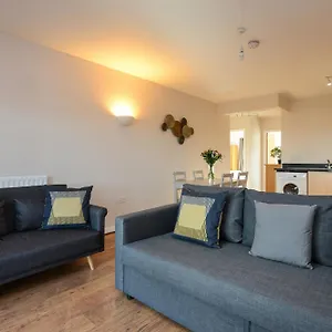 Apartment Portland Square - 2 Bedroom Modern